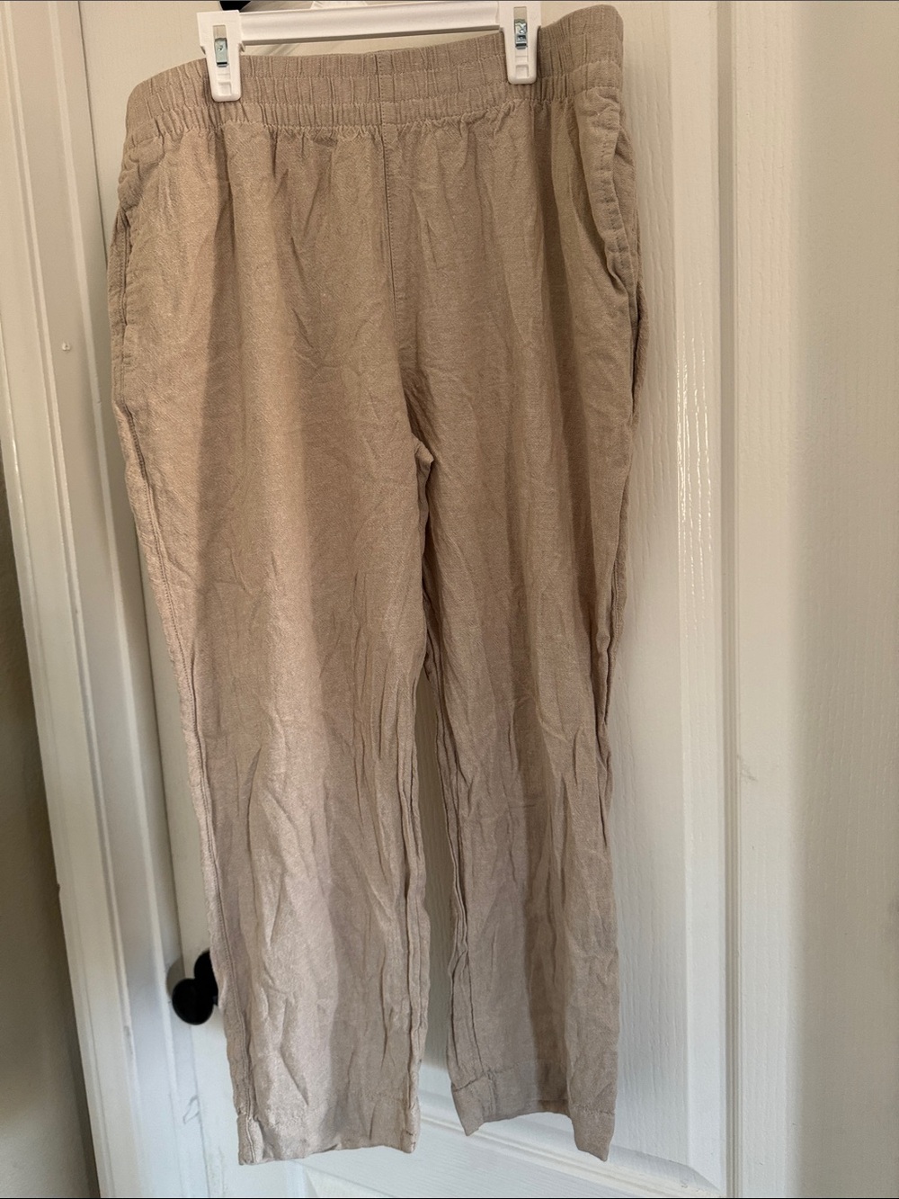Old Navy Women's Light Beige Elastic-Waist Capris